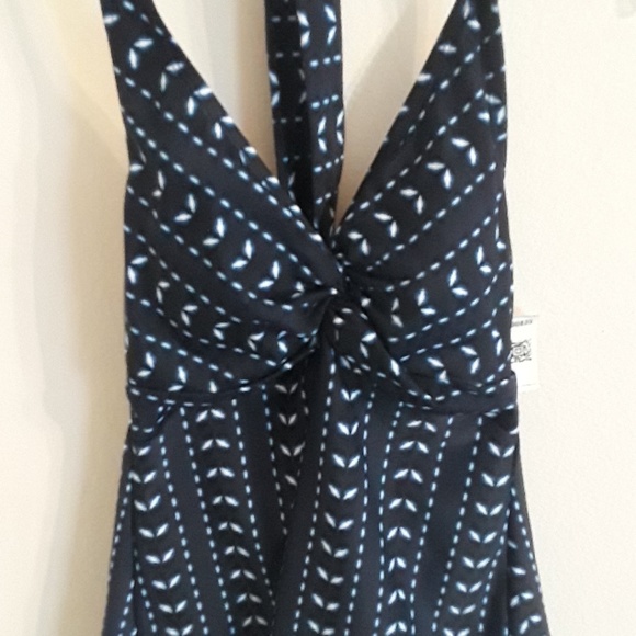 Merona Women Tankini Swimsuit Top NWT - Picture 3 of 6